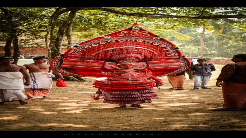 Arya Poonkanni Theyyam -  ആര്യ പൂങ്കന്നി തെയ്യം