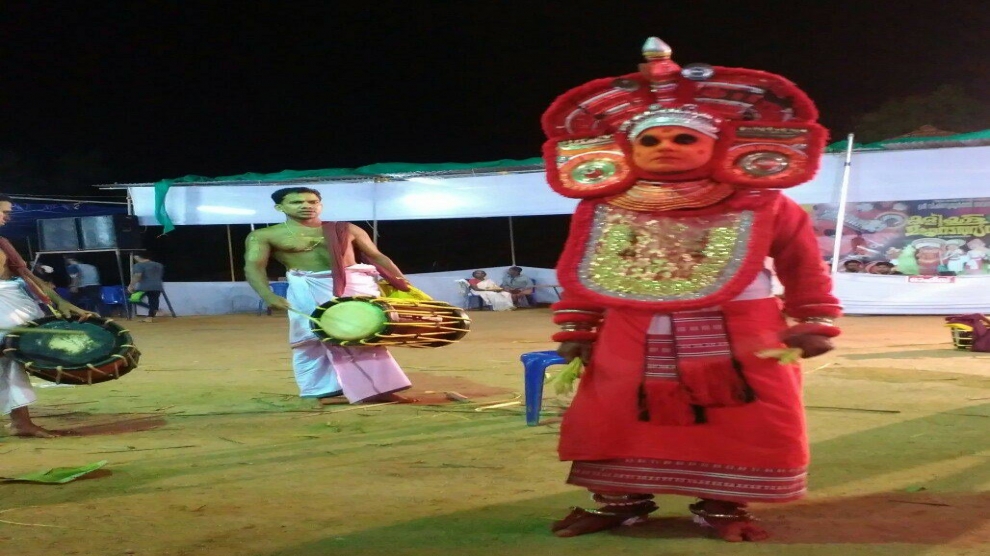 Anthiyurangum Bhootham Theyyam - അന്തിയുറങ്ങും ഭൂതം