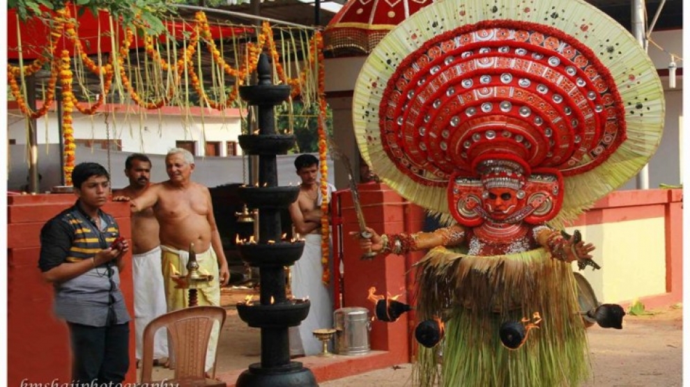 Bhadrakali Theyyam - ഭദ്രകാളി തെയ്യം