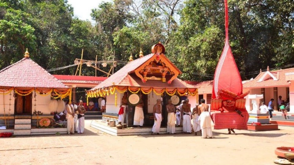 Aayitti Bhagavathy Theyyam - ആയിറ്റി ഭഗവതി തെയ്യം